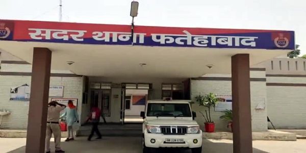 فتح آباد: ورک ویزے کے نام پر جوڑے سے لاکھوں روپے کی ٹھگی، تین کے خلاف مقدمہ درج