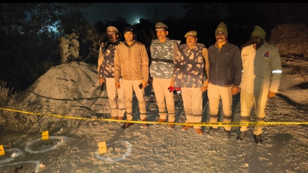 دوشیزہ سے اجتماعی زیادتی کرنے والے تین ملزمان پولیس تصادممیں گرفتار دوشیزہ سے اجتماعی زیادتی کرنے والے تین ملزمان پولیس تصادممیں گرفتار