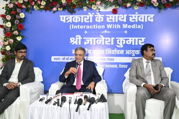 کوئی بھی اہل ہندوستانی ووٹر لسٹ سے باہر نہیں رہنا چاہئے: چیف الیکشن کمشنر