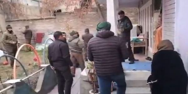 سی آئی کے نے کشمیر میں 22 مقامات پر چھاپے مارے