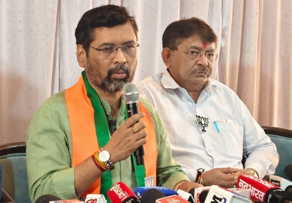 MAHA POLITICS MAHAYUTI CONFIDENT OF VICTORY VVCMC