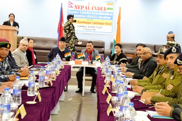 دونوں ممالک کے درمیان سرحد پر خصوصی نگرانی پر زور دونوں ممالک کے درمیان سرحد پر خصوصی نگرانی پر زور