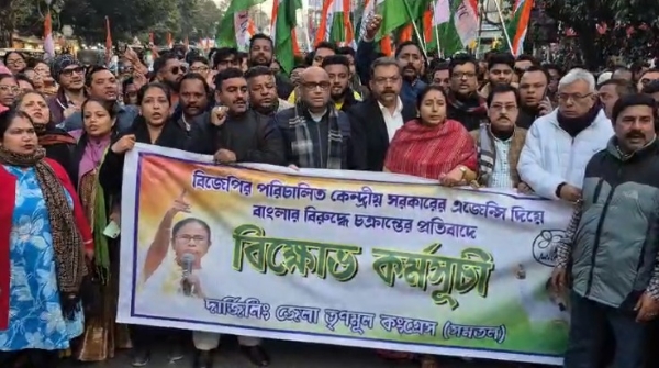 کوئلہ گھوٹالے کی تحقیقات میں پرتیک جین کے گھر پر ای ڈی کا چھاپہ، ترنمول کا احتجاج