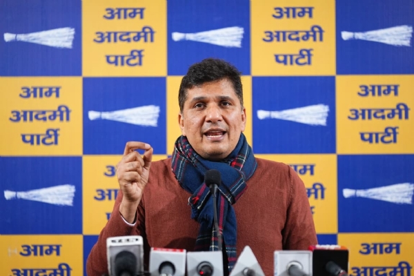 بی جے پی کی وزیر اعلیٰ ریکھا گپتا نے جھوٹ بولا کہ بھگت سنگھ جی نے کانگریس حکومت پر بم پھینکا تھا: سوربھ بھاردواج بی جے پی کی وزیر اعلیٰ ریکھا گپتا نے جھوٹ بولا کہ بھگت سنگھ جی نے کانگریس حکومت پر بم پھینکا تھا: سوربھ بھاردواج