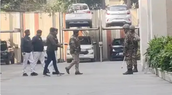 ای ڈی کا آئی-پیک کے کولکاتا دفتر پر چھاپہ، ممتا بنرجی نے امت شاہ کو نشانہ بنایا