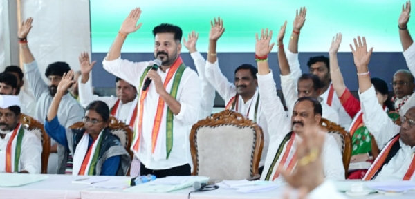 اقلیتوں و غریبوں کو ووٹ کے حق سے محروم کرنے ملک میں SIR مہم: ریونت ریڈی