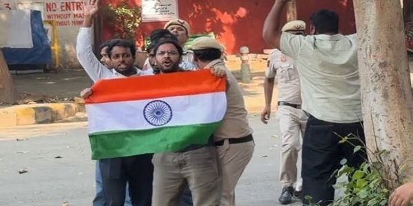 سی جے پی کے رہنما سورَو داس اور آشو توش رانکا پانچ دن کی عدالتی حراست میں 