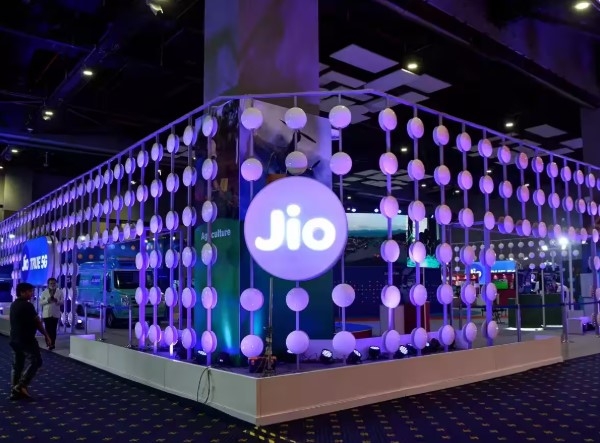 Jio-Platforms-GMP-Jump