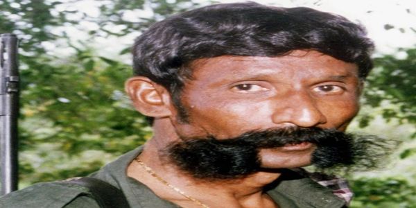 تاریخ کے صفحات میں18 اکتوبر: بدنام زمانہ صندل کی لکڑی کا اسمگلر ویرپن اپنے انجام کو پہنچا