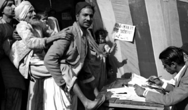 تاریخ کے آئینے میں 26 اکتوبر: پہلے لوک سبھا انتخابات سے شروع ہونے والا ہندوستان کا جمہوریت کا تاریخی سفر تاریخ کے آئینے میں 26 اکتوبر: پہلے لوک سبھا انتخابات سے شروع ہونے والا ہندوستان کا جمہوریت کا تاریخی سفر