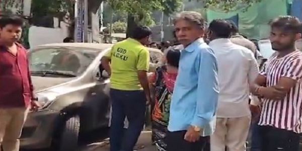 لکھنؤ میں کار پارکنگ کے تنازعہ پر باپ بیٹے سمیت تین افراد کا گولی مار کر قتل ، ملزم گرفتار