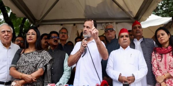 دہلی کی ریلی میں شرکت کے لیے آنے والے لوگوں کو روکنے کی کوشش کی جا رہی ہے: راہل گاندھی