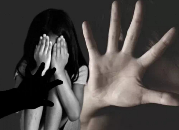 छेड़छाड़ कर दरिंदगी छेड़छाड़ कर दरिंदगी