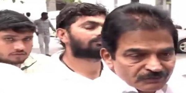 صدرجمہوریہ سے ملاقات کا وقت نہ ملنے پر کانگریس کا مرکز پر حملہ