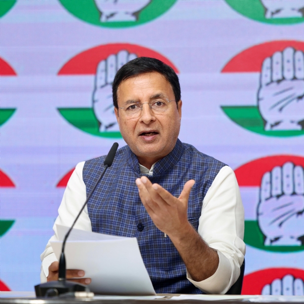 کانگریس نے ہریانہ کے چھنیاسا گاوں میں آلودہ پانی سے ہونے والی اموات پر سوال اٹھائے کانگریس نے ہریانہ کے چھنیاسا گاوں میں آلودہ پانی سے ہونے والی اموات پر سوال اٹھائے