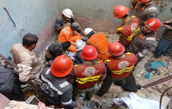 KARANCHI-CYLINDER-BLAST KARANCHI-CYLINDER-BLAST