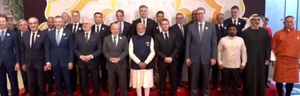 انتونیو گوتریس، مکیش امبانی، اور این چندر شیکھرن نے اے آئی سمٹ میں ہندوستان پر اعتماد کا اظہار کیا انتونیو گوتریس، مکیش امبانی، اور این چندر شیکھرن نے اے آئی سمٹ میں ہندوستان پر اعتماد کا اظہار کیا