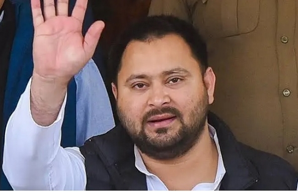 بہار میں امن و امان بد حال، جرائم پیشوں کے حوصلے بلند : تیجسوی یادو بہار میں امن و امان بد حال، جرائم پیشوں کے حوصلے بلند : تیجسوی یادو