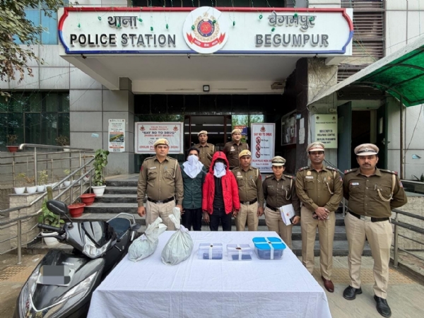 ڈکیتی کے خلاف مزاحمت کرنے پر ایک شخص کاچاقو مارکر قتل ، دو گرفتار ڈکیتی کے خلاف مزاحمت کرنے پر ایک شخص کاچاقو مارکر قتل ، دو گرفتار