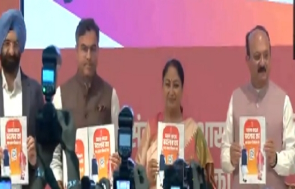 دہلی حکومت کا ایک سال مکمل، وزیر اعلیٰ نے پیش کیا رپورٹ کارڈ