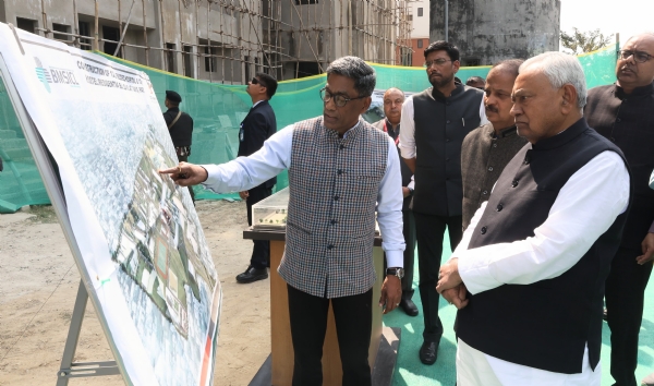وزیر اعلیٰ نتیش کمار نے آئی جی آئی ایم ایس میںتعمیر ہورہے 12 بیڈ والے نئی عمارت کا معائنہ کیا