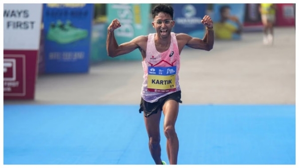 نئی دہلی میراتھن: کرکیرا اور نرمبین نے نئی دہلی میراتھن جیت کر ایشین گیمز کے لیے کوالیفائی کر لیا