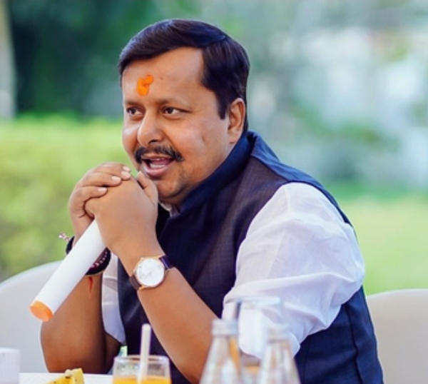 بی جے پی صدر نوین نے گجرات کے لیڈروں سے عوام کے درمیان کام کرنے کی اپیل کی بی جے پی صدر نوین نے گجرات کے لیڈروں سے عوام کے درمیان کام کرنے کی اپیل کی