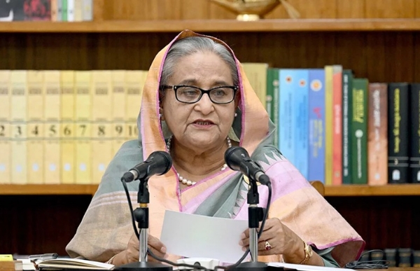 بنگلہ دیش کے اخبارات میں شیخ حسینہ کے خودسپردگی کا نوٹس جاری کرنے کا حکم