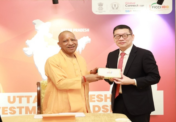 یوگی آدتیہ ناتھ نے طویل مدتی سرمایہ کاری پر سنگاپور میں جی آئی سی کے ساتھ تفصیلی بات چیت کی