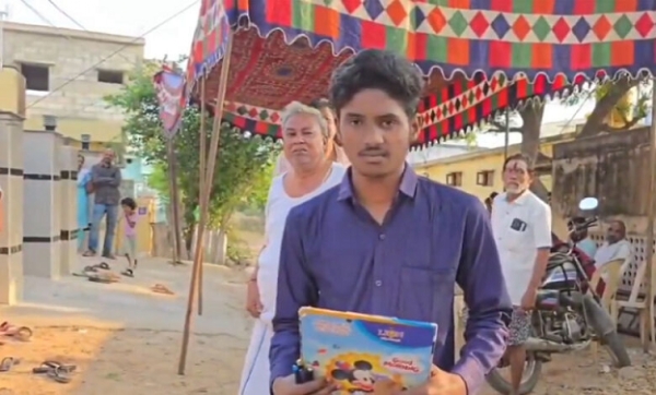 باپ کی موت کے باوجود بیٹے نے انٹرمیڈیٹ امتحان تحریرکیا