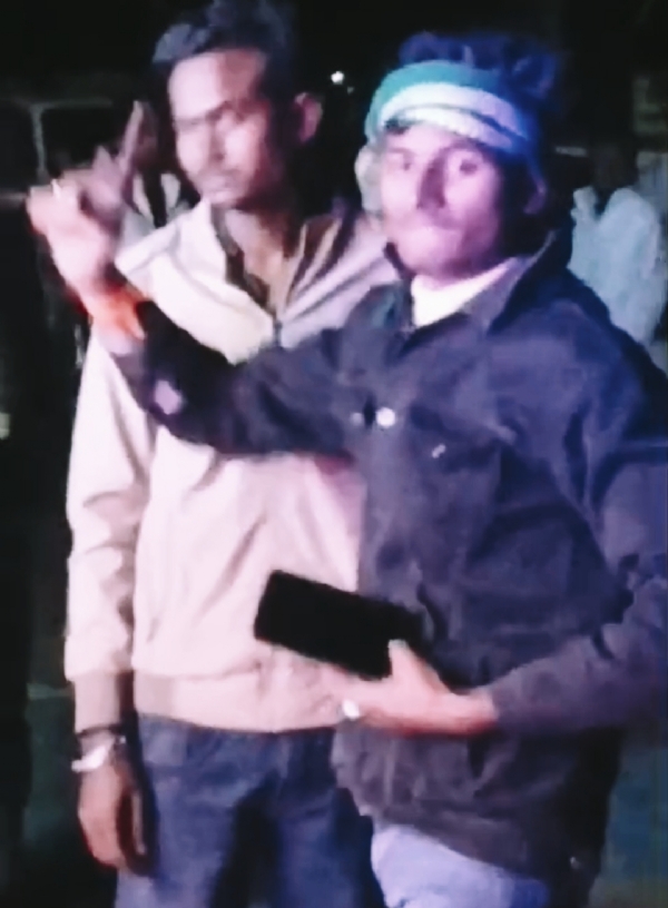 بھوجپوری گانے پر اسلحہ لہرا کر رقص کرتے ہوئے ویڈیو وائرل ، پولیس جانچ میں مصروف