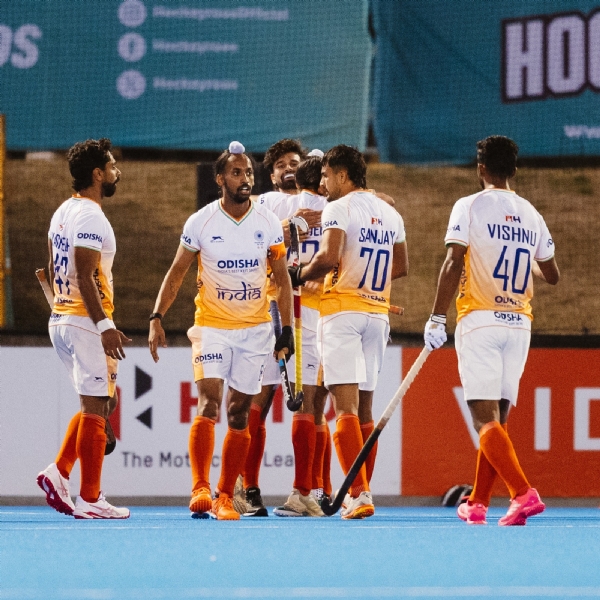 ایف آئی ایچ مینز پرو لیگ کے ہوبارٹ لیگ میں اسپین نے ہندوستان کو شوٹ آوٹ میں 4-3 سے شکست دی ایف آئی ایچ مینز پرو لیگ کے ہوبارٹ لیگ میں اسپین نے ہندوستان کو شوٹ آوٹ میں 4-3 سے شکست دی