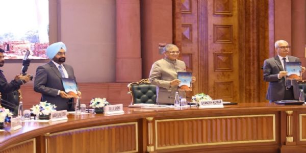 الیکشن کمیشن نے 27 سال بعد قومی گول میز کانفرنس کا انعقاد کیا، سی ای سی نے کہا- ووٹر ہمارے مرکز میں ہیں۔