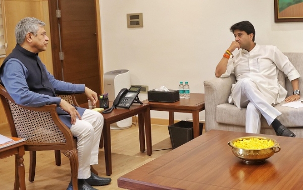 SCINDIA-VAISHNAW-RAIL-MEETING