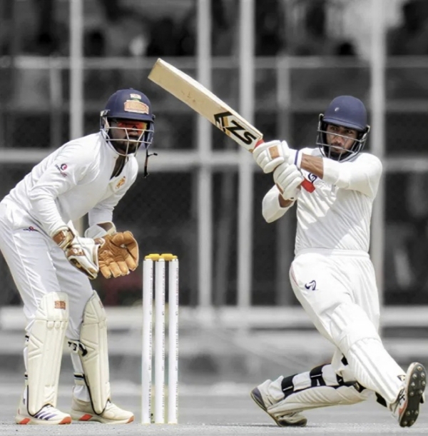 رنجی ٹرافی فائنل: جموں و کشمیر 584 پر آل آو¿ٹ، کرناٹک کو ایک بڑا چیلنج درپیش