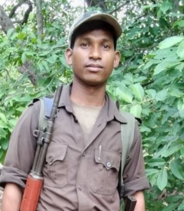 ماو¿نواز کے ہاتھوں مارے گئے اعلیٰ کمانڈر کی لاش اوڈیشہ کے جنگل سے برآمد