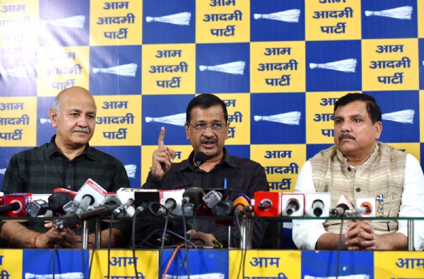 ای ڈی اور سی بی آئی کا استعمال کرتے ہوئے فرضی شراب گھوٹالہ بنایا گیا: کیجریوال ای ڈی اور سی بی آئی کا استعمال کرتے ہوئے فرضی شراب گھوٹالہ بنایا گیا: کیجریوال