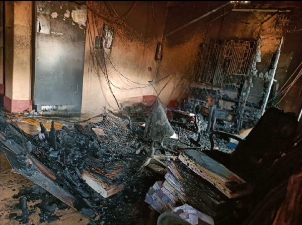 ملوکا میں کینرا بینک کی برانچ میں آگ لگنے سے لاکھوں کا نقصان