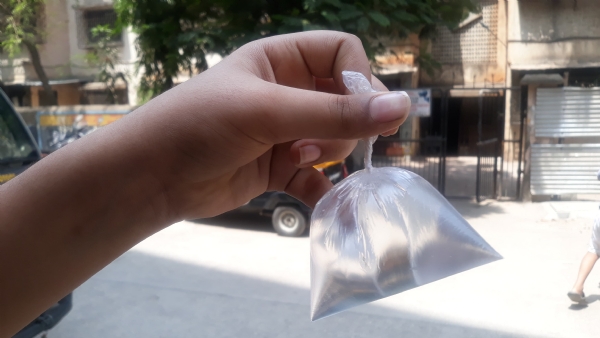 CIVIC-MAHA-THANE-HOLI-BALLOONS