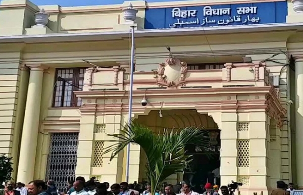 بہار اسمبلی میں مذہب کی تبدیلی پر سخت قانون کا مطالبہ، حکومت نے فی الحال اس تجویز کو مسترد کیا