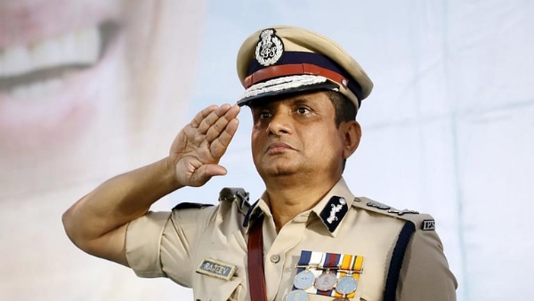 ممتا نے سابق ڈی جی پی راجیو کمار کو راجیہ سبھا کا امیدوار نامزد کیا ممتا نے سابق ڈی جی پی راجیو کمار کو راجیہ سبھا کا امیدوار نامزد کیا