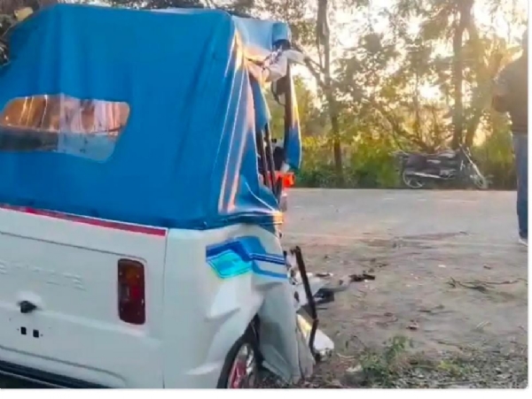 بارہ بنکی میں کار اور آٹو کے تصادم میں آٹھ افراد زخمی، بعض کی حالت نازک