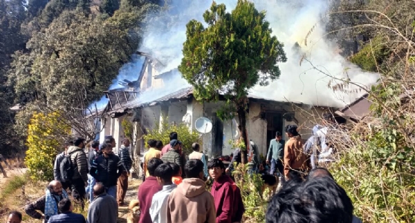 نینی تال میں برطانوی دور کی ایک اور گلینمور حویلی راکھ بن گئی