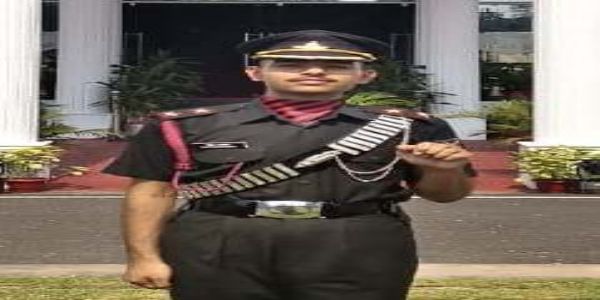 اے ایم یو کے این سی سی کیڈٹ شیوم سارسوت ہندوستانی فوج میں لیفٹیننٹ مقرر