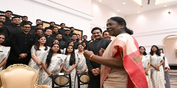 ٹیکس کا منصفانہ اور شفاف نظام جامع ترقی کی مضبوط بنیاد ہے: صدرجمہوریہ