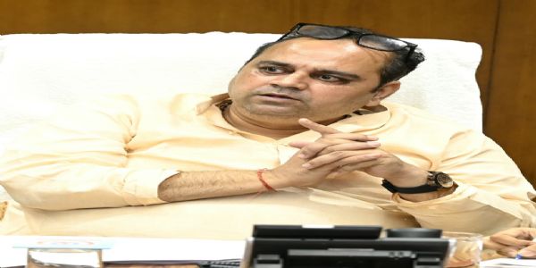 حکومت جی ٹی بی اور سنجے گاندھی میموریل اسپتالوں میں نئے خصوصی طبی کورس شروع کرے گی: پنکج کمار سنگھ