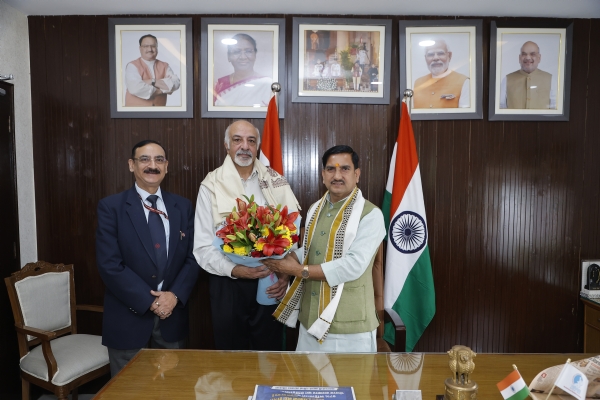 24 سال سے ہر نئی میٹرو کوریڈور پر پہلا مسافر بننے والے انیل ماروا ہ کو اعزاز