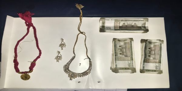 ڈوڈہ پولیس نے چوری کی واردات کو حل کیا، مسروقہ زیورات برآمد