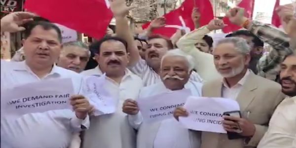 فاروق عبداللہ پر ہوئے حملے کے خلاف این سی کارکنان نے جموں میں احتجاج کیا۔