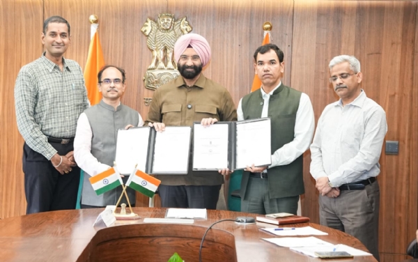 دہلی حکومت نے فضائی آلودگی سے نمٹنے کے لیے آئی آئی ٹی مدراس کے ساتھ مفاہمت نامے پر دستخط کیے